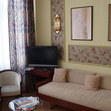 Hotel Alt Lueneburger Kutscherstuben Extérieur photo