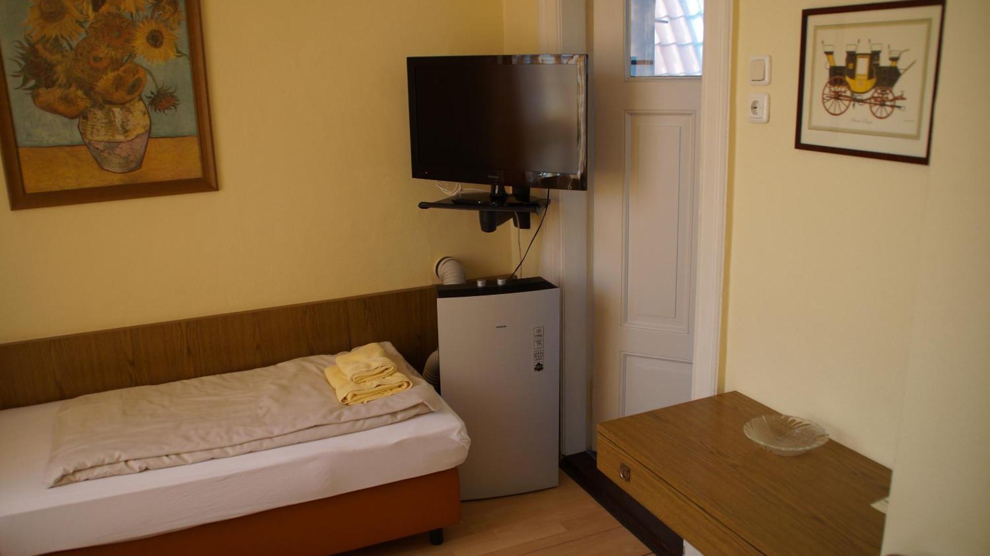 Hotel Alt Lueneburger Kutscherstuben Chambre photo