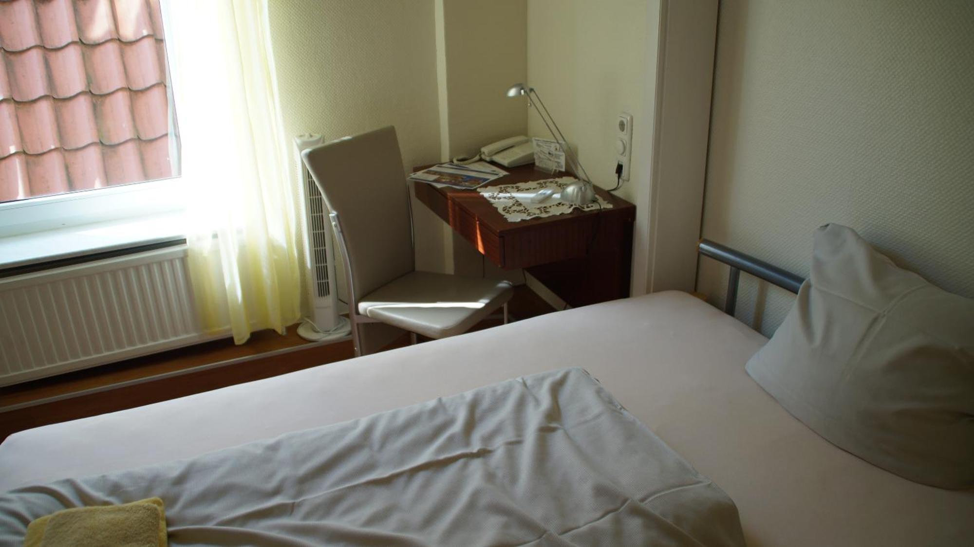 Hotel Alt Lueneburger Kutscherstuben Chambre photo